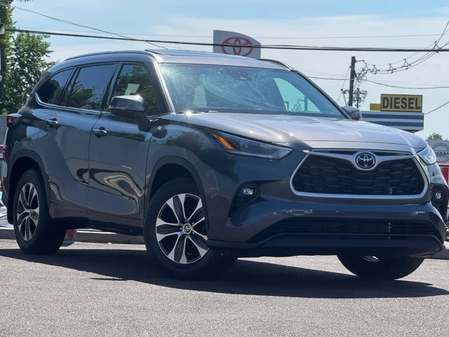 2021 Toyota Highlander XLE AWD