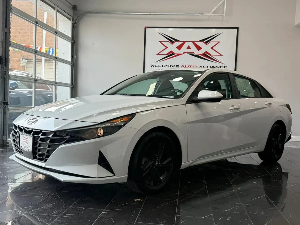 2022 HYUNDAI ELANTRA